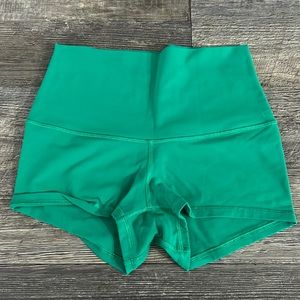Lululemon High Rise Boogie Short Size 6